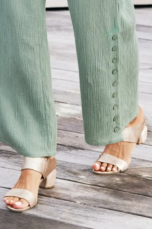 Hot Soft Surroundings Antelope Amelia Textured Sandal Gold
