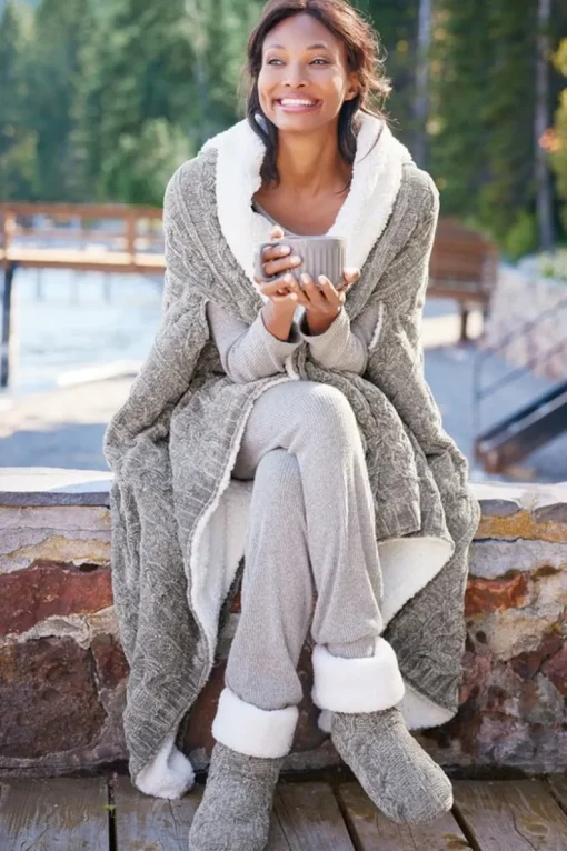Clearance Soft Surroundings Chenille Sherpa Wearable Throw