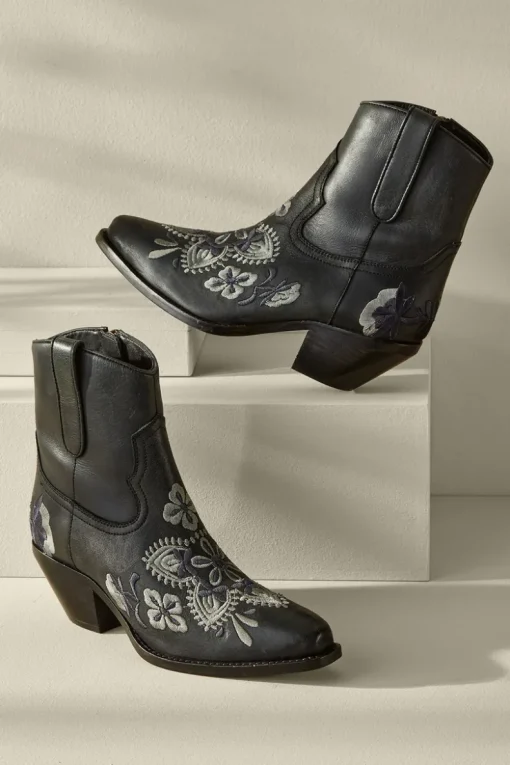 Fashion Soft Surroundings Diba True Cainsville Embroidered Bootie