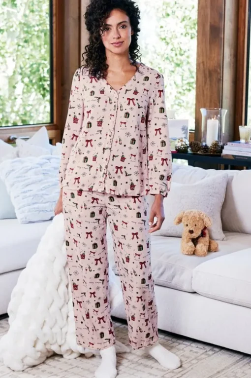 Hot Soft Surroundings Festive Finley Sleep Set