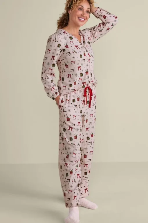 Hot Soft Surroundings Festive Finley Sleep Set