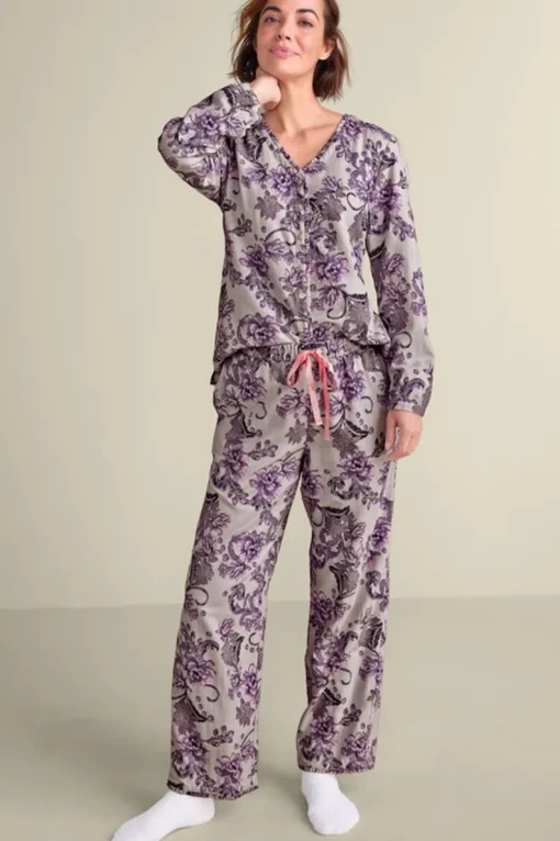 Hot Soft Surroundings Festive Finley Sleep Set
