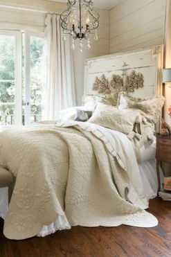 Discount Soft Surroundings French Market Quilt Natural