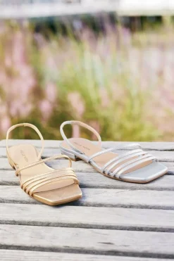Discount Soft Surroundings Pelle Moda Haize Strappy Sandal
